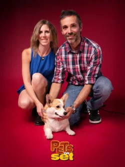 Una delle fotografie realizzate durante lo shooting Pets on Set al Novara DogShow. Foto professionale di un cane con il suo padrone durante Pets on Set al Novara DogShow