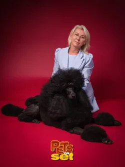 Una delle fotografie realizzate durante lo shooting Pets on Set al Novara DogShow. Foto professionale di un cane con il suo padrone durante Pets on Set al Novara DogShow