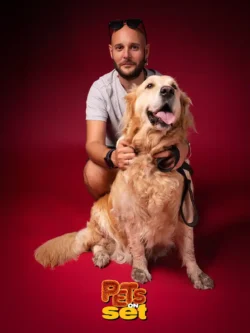 Una delle fotografie realizzate durante lo shooting Pets on Set al Novara DogShow. Foto professionale di un cane con il suo padrone durante Pets on Set al Novara DogShow